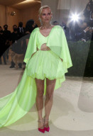 PEOPLE - Stars in Design-Kleidern an der Met-Gala in NYC (weitere Bilder)