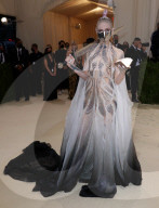 PEOPLE - Stars in Design-Kleidern an der Met-Gala in NYC (weitere Bilder)