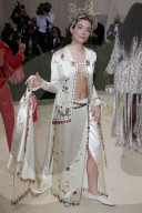 PEOPLE - Stars in Design-Kleidern an der Met-Gala in NYC (weitere Bilder)