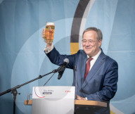 NEWS - Armin Laschet macht Wahlkampf in Celle