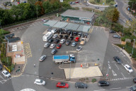 NEWS - UK: Warteschlangen vor Tankstellen