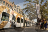 NEWS - ZFF: Zurich Film Festival - Ein Tram wirbt für "No Time To Die" 