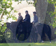 ROYALS - Wieder zurück: Prinz Andrew bei einem Ausritt in Windsor