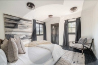 PEOPLE - Blick in das Haus von Marilyn Manson in den Hollywood hills