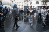 NEWS - Coronavirus: No Green Pass Proteste in Rom