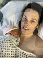SCHICKSALE - Babywunsch geht in Erfüllung: Emma Davis nennt ihr Kind aus Dankbarkeit nach der behandelnden Ärztin Grace