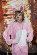 PEOPLE - Costume Party Premiere von Halloween Kills in Hollywood