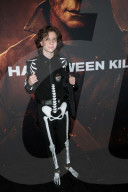 PEOPLE - Costume Party Premiere von Halloween Kills in Hollywood