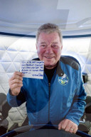 PEOPLE - William Shatner ist ins All geflogen