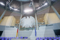 NEWS - Deutscher Bundestag: Herrichtung des Plenarsaals für die 20. Legislaturperiode