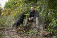 Down in the woods with top truffle dealer Ö and his dog