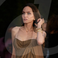 PEOPLE - Angelina Jolie bringt die Kinder Maddox, Zahara, Shiloh, Vivienne und Knox zur Eternals-Premiere mit