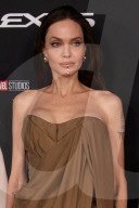 PEOPLE - Angelina Jolie bringt die Kinder Maddox, Zahara, Shiloh, Vivienne und Knox zur Eternals-Premiere mit