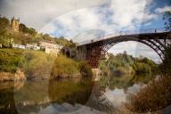 FEATURE - Nomen est Omen: Die älteste Eisenbrücke der Welt im englischen Ironbridge