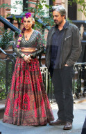 PEOPLE -  Auf dem Filmset von "And Just Like That" in NYC