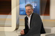 NEWS - Robert Habeck und Olaf Scholz bei Anne Will Talkshow der ARD