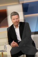 NEWS - Robert Habeck und Olaf Scholz bei Anne Will Talkshow der ARD