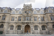 Oxford college installs plaque calling Cecil Rhodes a ‘committed colonialist’
