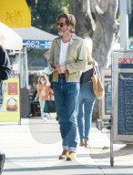 PREMIUM EXCLUSIVE Chris Pine Cuts A Ruggedly Handsome Frame In Los Feliz