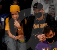 PEOPLE - Sängerin Halsey und ihr Freund Alev Aydin besuchen das Spiel der Los Angeles Lakers