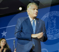 NEWS - USA: Der republikanische Gouverneur von Virginia, Glenn Youngkin, hält seine Siegesrede