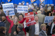 NEWS - USA: Der republikanische Gouverneur von Virginia, Glenn Youngkin, hält seine Siegesrede