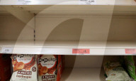 NEWS - Boris Johnsons Alptraum: Leere Regale in einem Londoner Supermarkt