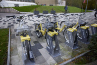 Andy Burnham: don’t throw Manchester hire bikes in the canal.
Mayor pleads with residents not to treat new Bee Bikes like the failed Mobike scheme.