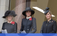 Die britischen Royals bei der Gedenkfeier anlässlich des Remembrance Sunday 2021 in London