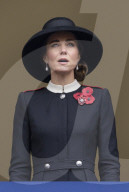 Die britischen Royals bei der Gedenkfeier anlässlich des Remembrance Sunday 2021 in London