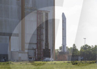 Ariane 5 booster transfer