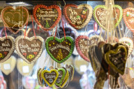 NEWS - Der Weihnachtsmarkt in Essen ist mit 170 Ständen einer der grössten im Ruhrgebiet