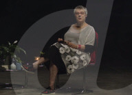 FEATURE - Krebskampagne: Herrenmodelabel Politix stellt Anzug aus Schnurrbarthaaren vor