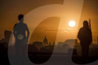 FEATURE - Sonnenaufgang in London