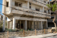 REPORTAGE - Varosha, die verlorene Stadt: Der Ferienort Varosha in Famagusta ist seit dem Einmarsch der türkischen Armee in Nordzypern im Jahr 1974 für die Welt verschlossen