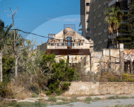 REPORTAGE - Varosha, die verlorene Stadt: Der Ferienort Varosha in Famagusta ist seit dem Einmarsch der türkischen Armee in Nordzypern im Jahr 1974 für die Welt verschlossen