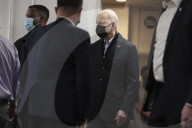 NEWS - US-Präsident Joe Biden engagiert sich bei einem Hilfsprojekt in der DC Central Kitchen in Washington
