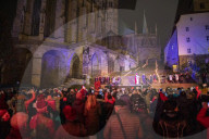 NEWS - Coronavirus: Erfurter Weihnachtsmarkt eröffnet trotz starker Kritik