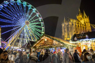 NEWS - Coronavirus: Erfurter Weihnachtsmarkt eröffnet trotz starker Kritik