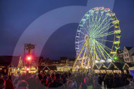 NEWS - Coronavirus: Erfurter Weihnachtsmarkt eröffnet trotz starker Kritik