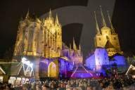 NEWS - Coronavirus: Erfurter Weihnachtsmarkt eröffnet trotz starker Kritik