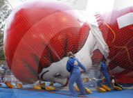 NEWS - Vorbereitungen für die 94. Macy's Thanksgiving Day Parade, New York