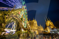 NEWS - Coronavirus: Nach 2 Tagen doch wieder geschlossen- Der umstrittene Weihnachtsmarkt in Erfurt