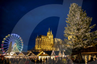 NEWS - Coronavirus: Nach 2 Tagen doch wieder geschlossen- Der umstrittene Weihnachtsmarkt in Erfurt