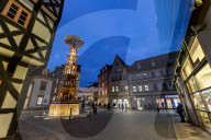 NEWS - Coronavirus: Nach 2 Tagen doch wieder geschlossen- Der umstrittene Weihnachtsmarkt in Erfurt