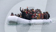 NEWS - Migranten an der Küste in Dungeness