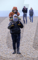 NEWS - Migranten an der Küste in Dungeness