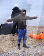 NEWS - Migranten an der Küste in Dungeness