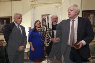 PM hosts Hannukah reception with Chief Rabbi & Israeli FM