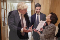 PM hosts Hannukah reception with Chief Rabbi & Israeli FM